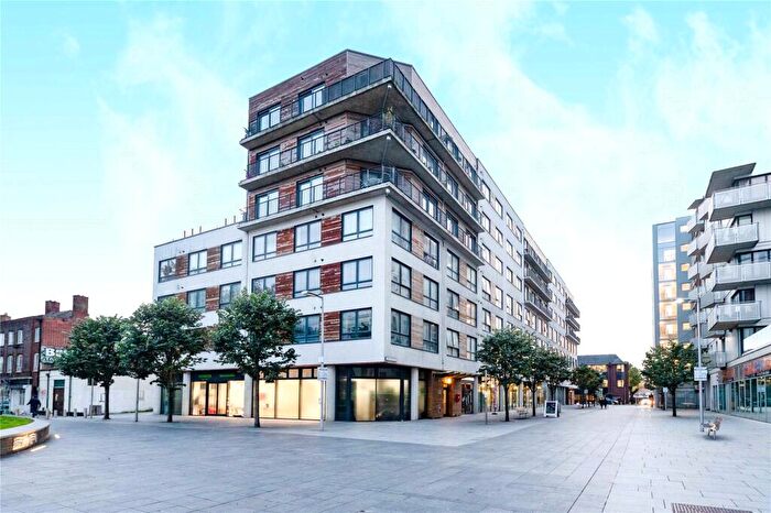 2 Bedroom Apartment To Rent In Mayer House, Chatham Place, Reading, Berkshire, RG1