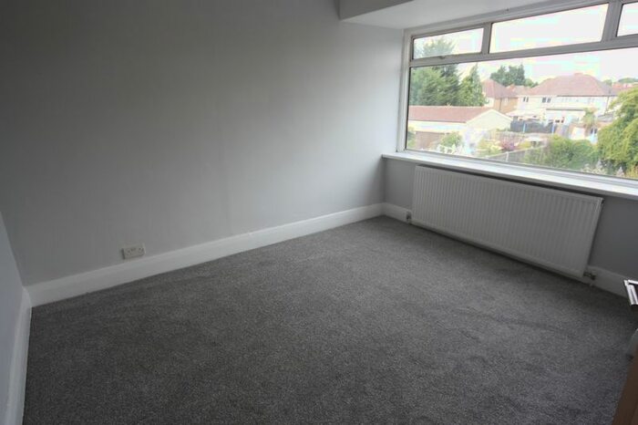 1 Bedroom Flat To Rent In Wood End Gardens, Northolt UB5