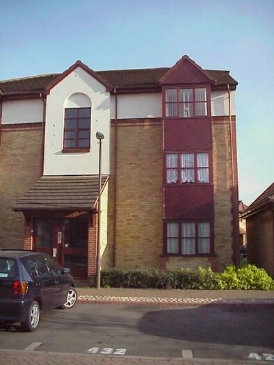 Studio To Rent In Foxglove Way, Wallington, SM6