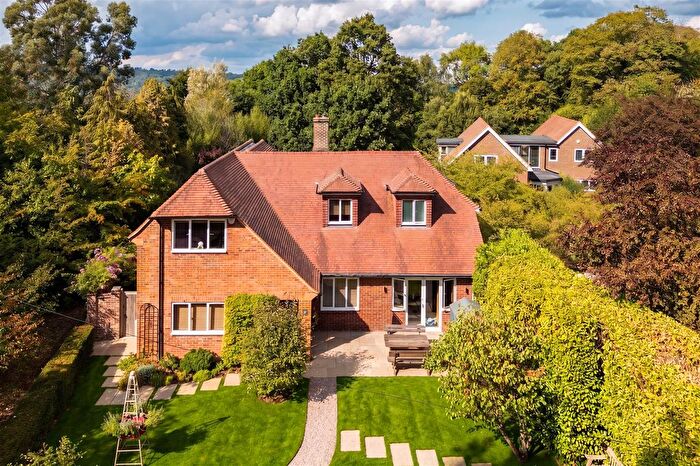 4 Bedroom Detached House For Sale In High Trees Road, Reigate, RH2