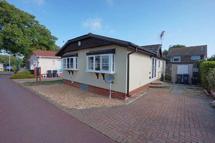 2 Bedroom Park Home For Sale In Court Mount, Canterbury Road, Birchington, Kent, CT7