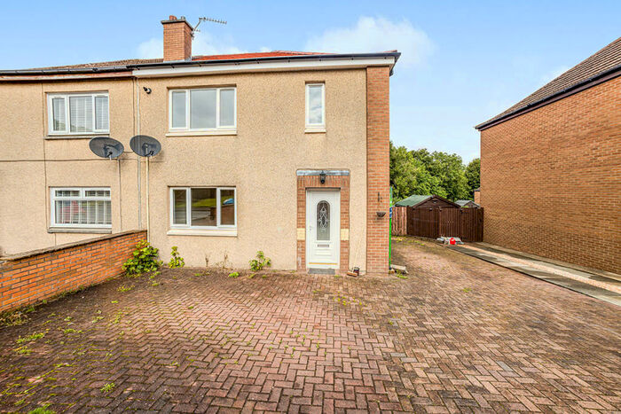 3 Bedroom Semi-Detached House To Rent In Douglas Avenue, Brightons, Falkirk, Stirlingshire, FK2