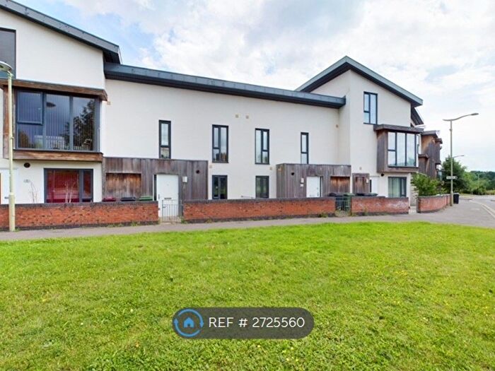 3 Bedroom Terraced House To Rent In Oxford Way, Basingstoke, RG24