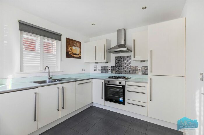 4 Bedroom Semi-Detached House To Rent In St. Vincents Way, Potters Bar, Hertfordshire, EN6
