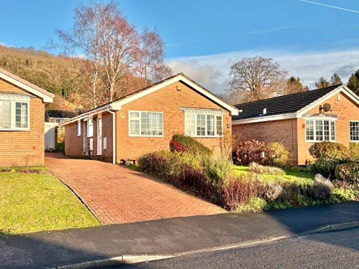 3 Bedroom Detached Bungalow For Sale In The Parkway, Matlock, Derbyshire, DE4