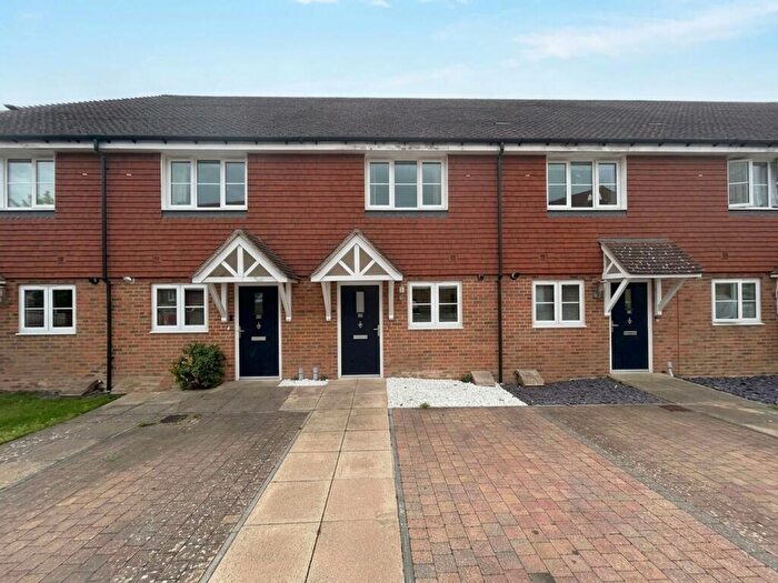 2 Bedroom Terraced House For Sale In Linnitt Road, Snodland, ME6
