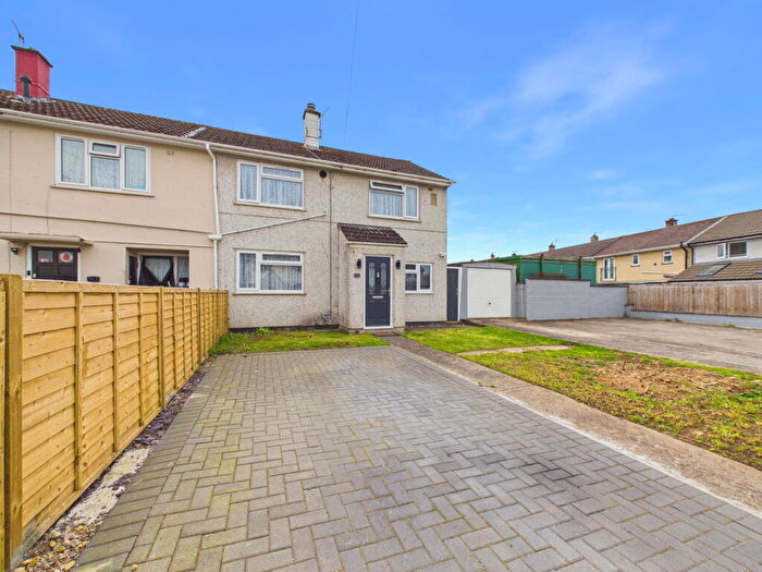 3 Bedroom End Of Terrace House For Sale In Ellfield Close, BS13