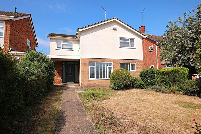 5 Bedroom Detached House For Sale In Booth Lane South, Northampton, NN3