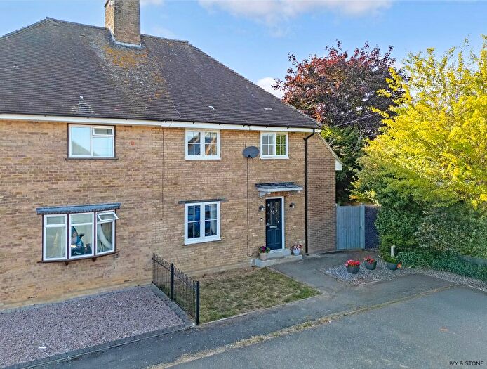 3 Bedroom Semi-Detached House For Sale In Woodhouse Lane, Broomfield, Chelmsford, Essex, CM1