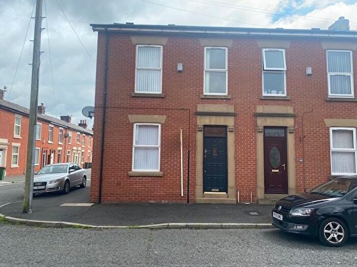 3 Bedroom Terraced House To Rent In Maynard Street, Ashton-on-ribble, Preston, PR2