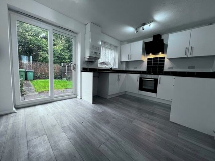 2 Bedroom House To Rent In Pine Way, Folkestone, CT19