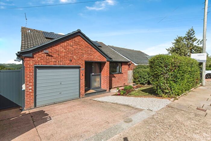 3 Bedroom Town House For Sale In Woodleigh Close, Exeter, Devon, EX4