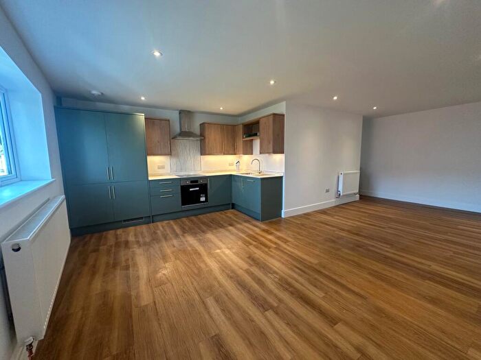 2 Bedroom Apartment To Rent In High Street, Bovingdon, Hemel Hempstead, HP3