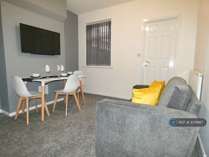 3 Bedroom Terraced House To Rent In Elgin Street, Stoke-On-Trent, ST4