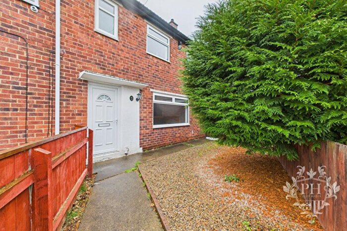 3 Bedroom End Terrace House For Sale In Nightingale Road, Middlesbrough, TS6