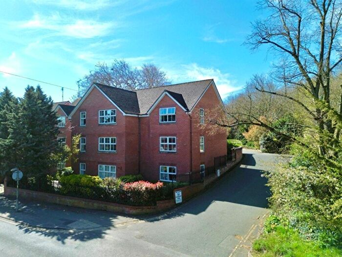 1 Bedroom Flat For Sale In Romani Close, Warwick, CV34