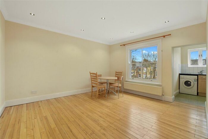 2 Bedroom Flat To Rent In Tufnell Park Road, Tufnell Park, London, N7