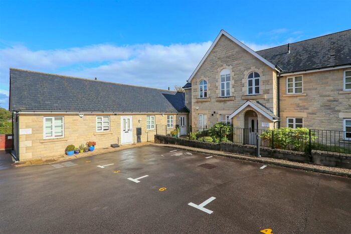 1 Bedroom Apartment To Rent In School Court, New Road, Holymoorside, Chesterfield, S42