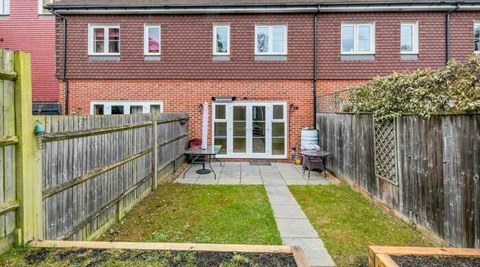 3 Bedroom Terraced House To Rent In Epsom Road, Guildford, GU1