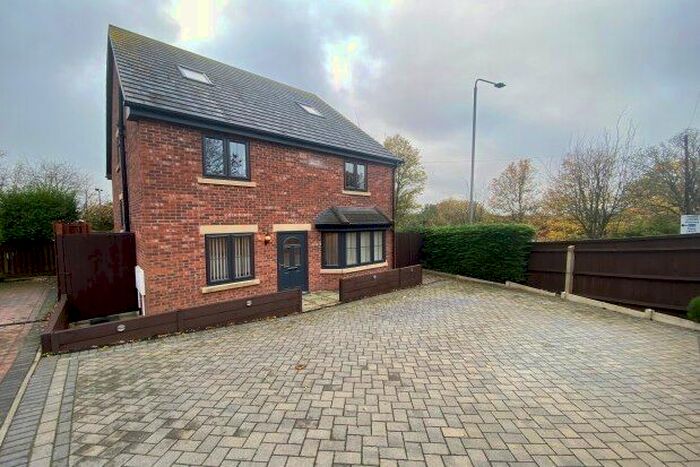 4 Bedroom Property To Rent In Gilt Hill, Nottingham, NG16