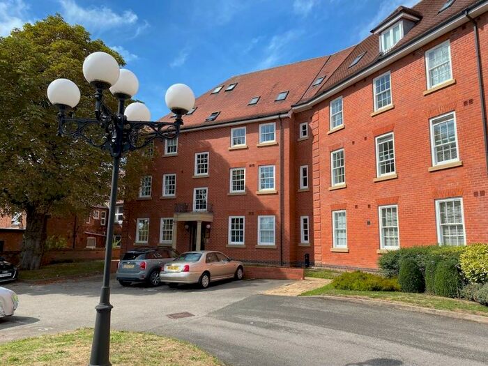 3 Bedroom Apartment To Rent In Five Lamps House, Belper Road, Derby, DE1