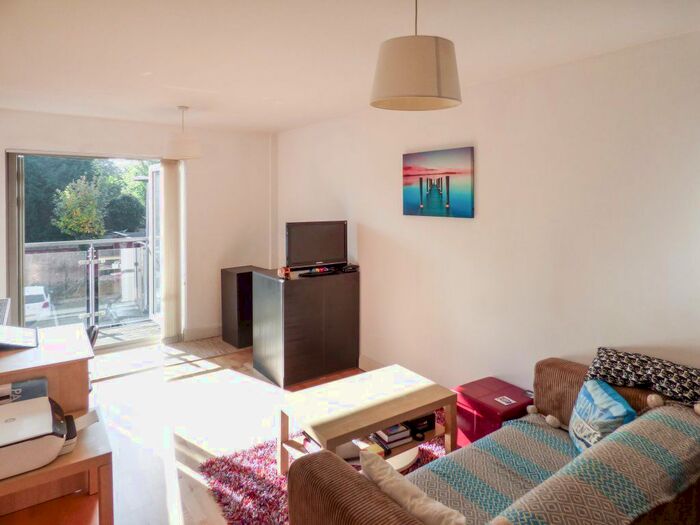 1 Bedroom Flat To Rent In Bristol Road, Selly Oak, Birmingham, B29