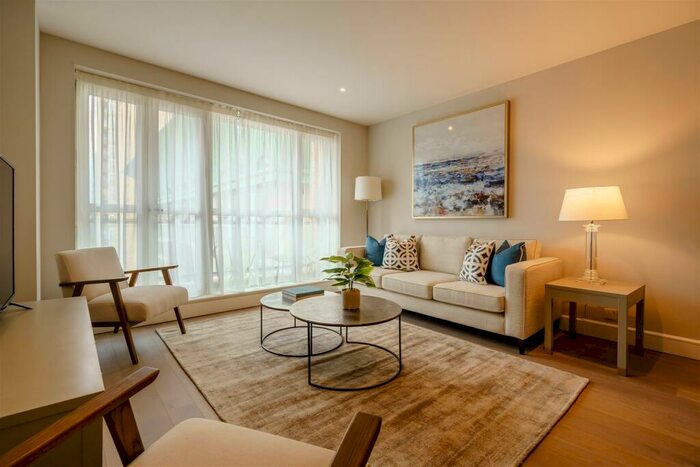 2 Bedroom Apartment To Rent In Westferry Circus, Canary Wharf, E14