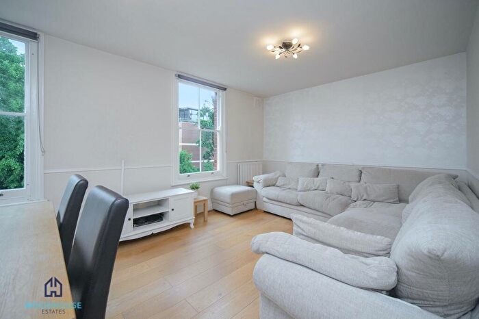 2 Bedroom Flat To Rent In Fordwych Road, London, NW2