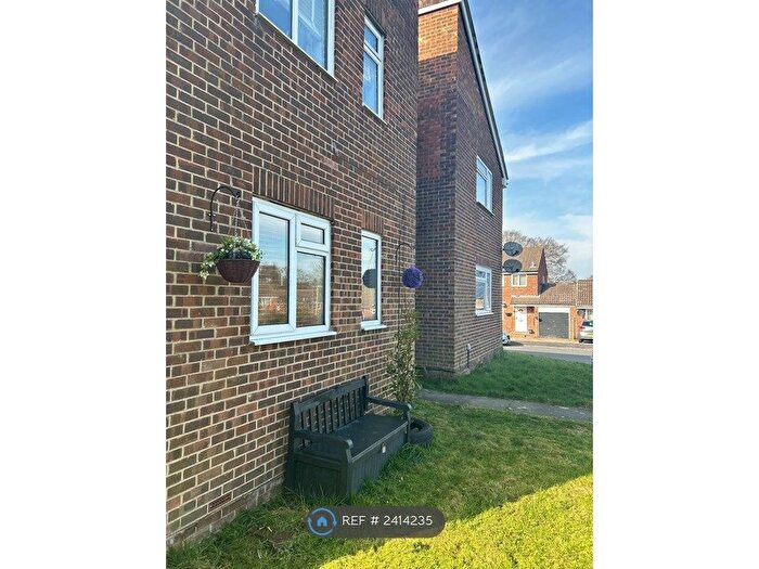 Studio To Rent In Reedmace Close, Waterlooville, PO7