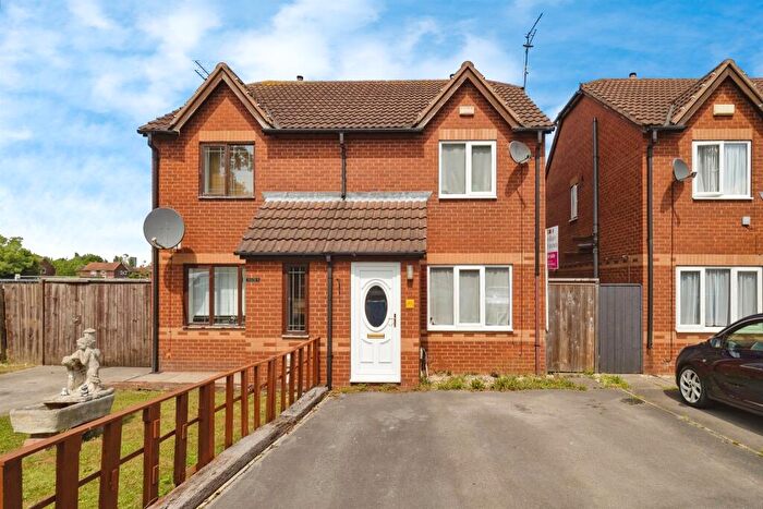 2 Bedroom Semi-Detached House For Sale In Hopewell Road, Hull, HU9