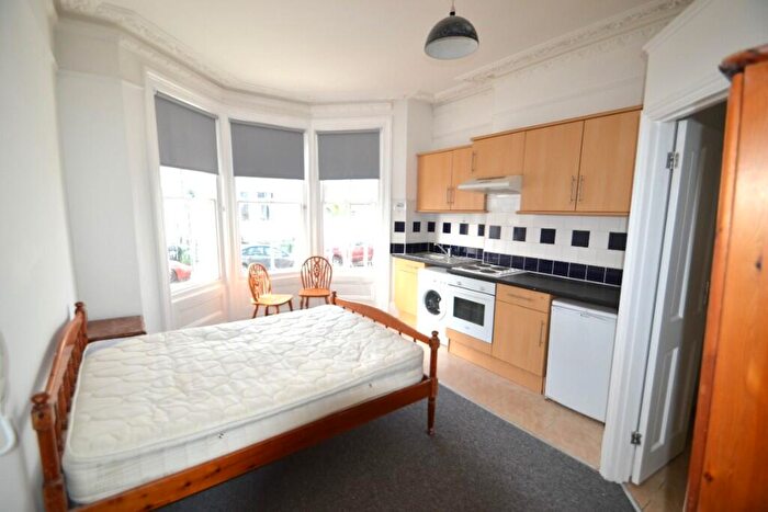 Studio To Rent In Cavendish Place, Eastbourne, East Sussex, BN21