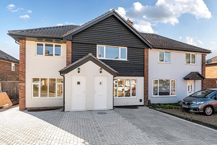 2 Bedroom Terraced House For Sale In Farm Road, Esher, KT10