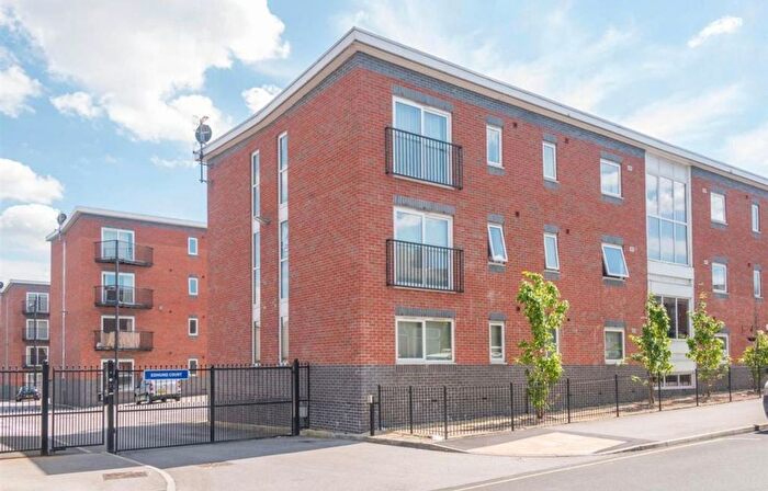 1 Bedroom Flat To Rent In Edmund Court, Riverside House, S2