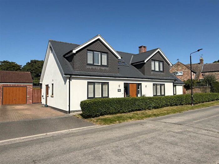 4 Bedroom Detached House For Sale In Mitchell Lane, Alne, York, YO61