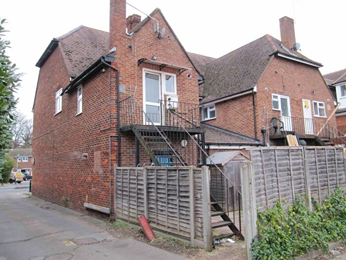 2 Bedroom Flat To Rent In Thornbridge Road, Iver, Buckinghamshire, SL0