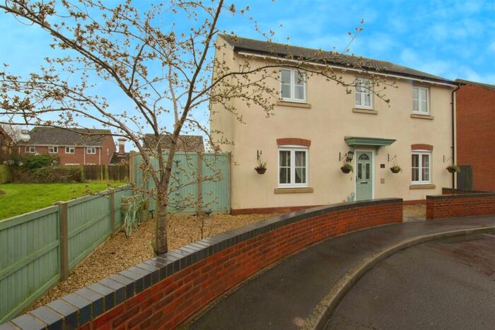 4 Bedroom Detached House For Sale In Primrose Place, Durrington, Salisbury, SP4