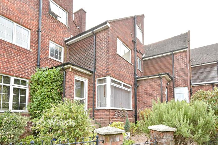 2 Bedroom Terraced House For Sale In Chalky Bank, Gravesend, Kent, DA11