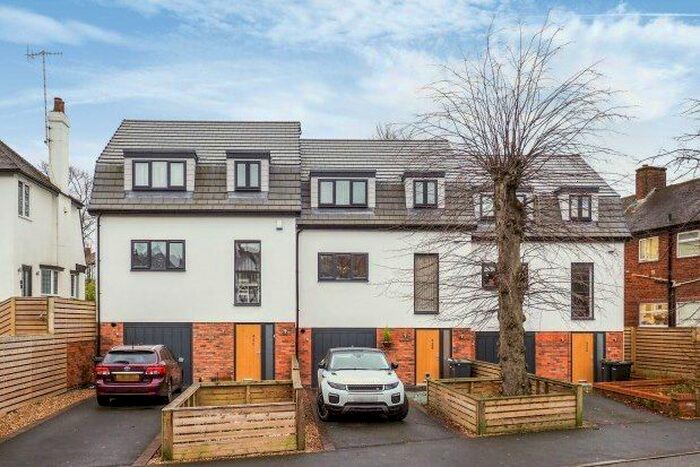 3 Bedroom Town House To Rent In Thackerays Lane, Nottingham NG5