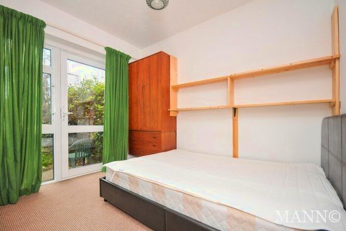 4 Bedroom Property To Rent In Cokers Lane, London, SE21