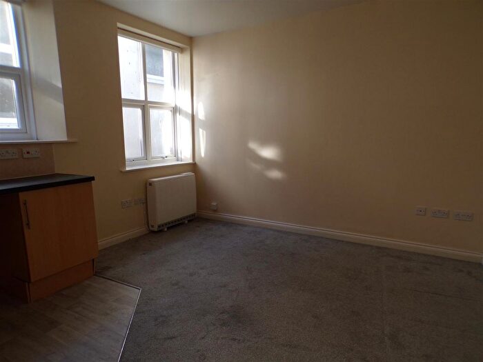 1 Bedroom Property To Rent In High Street, Barnstaple, EX31