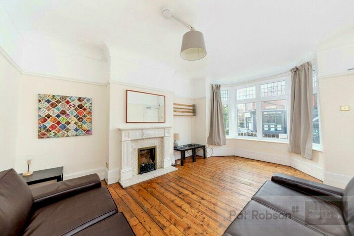 6 Bedroom Property To Rent In Devonshire Place, Jesmond, Newcastle Upon Tyne, NE2