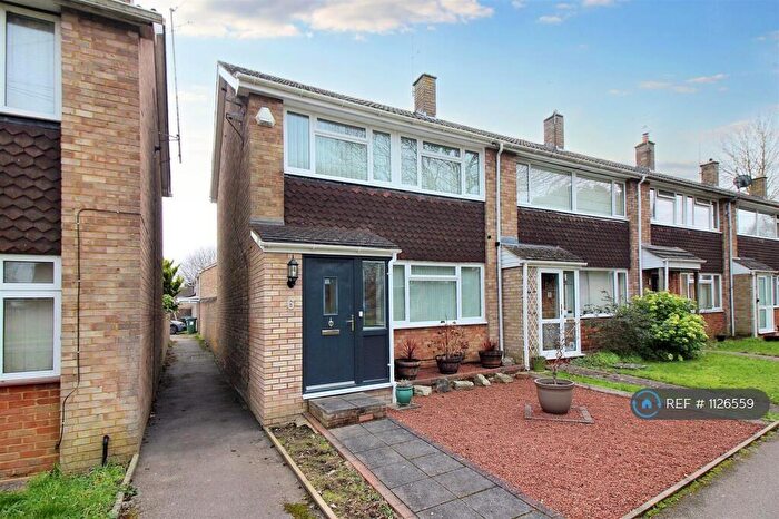3 Bedroom End Of Terrace House To Rent In Chadwell Path, Aylesbury, HP21