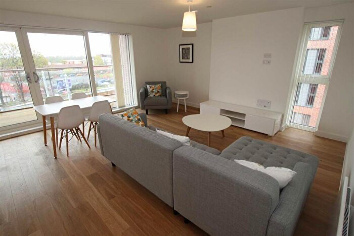 3 Bedroom Apartment To Rent In The Hatbox, New Islington, M4