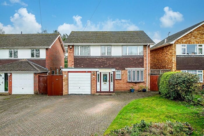 3 Bedroom Detached House For Sale In Bartel Close, Leverstock Green, Hertfordshire, HP3