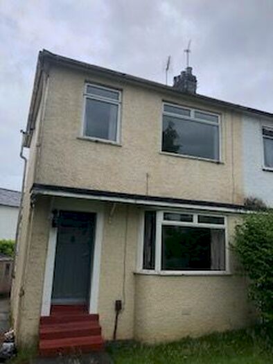 3 Bedroom Semi-Detached House To Rent In Clifton Road, Other, East Renfrewshire, G46