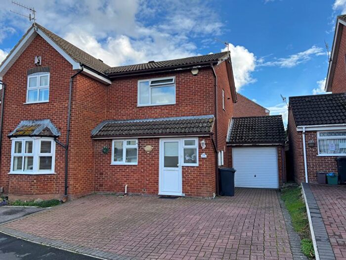 2 Bedroom Semi-detached House For Sale In Copeland Drive, Whitchurch, Bristol, BS14
