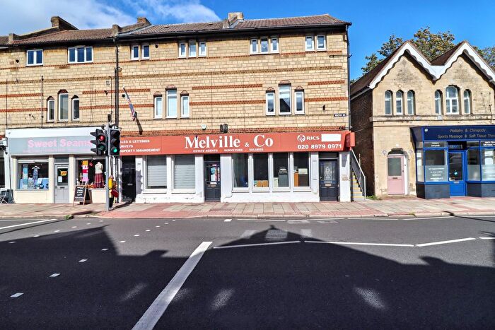 1 Bedroom Flat To Rent In Walton Road, East Molesey, KT8