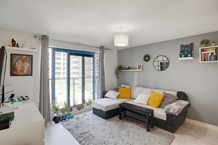 1 Bedroom Flat To Rent In Westgate Apartments, Royal Victoria Dock, E16