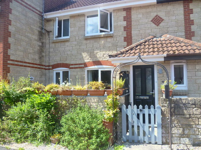 1 Bedroom Terraced House To Rent In Pines Close, Wincanton, BA9
