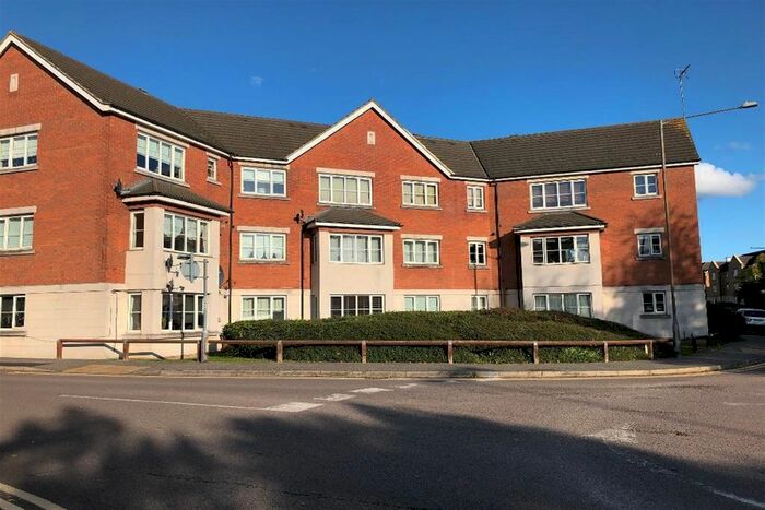 2 Bedroom Flat To Rent In Mayflower Road, Chafford Hundred, Grays, RM16